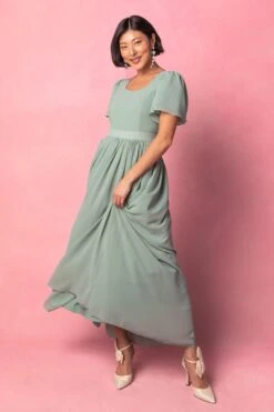 Abbie Dress In Sage -Ivy City Co Dress AbbieSage5 508334
