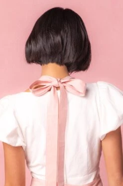 Ivy Apron In Floral Cotton 19 Ivy Apron In Floral Cotton -Ivy City Co Dress Aprons Studio Easter24 05 492784