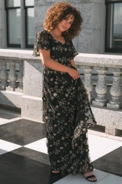 Athena Dress In Black - FINAL SALE -Ivy City Co Dress AthenaBlack Capitol N23 03 310867