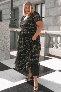 Athena Dress In Black - FINAL SALE -Ivy City Co Dress AthenaBlack Capitol N23 16 138393