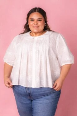 Betty Blouse In White -Ivy City Co Dress BettyTop Studio4 409392