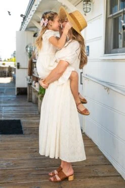 Betty Dress In White 14 Betty Dress In White -Ivy City Co Dress BettyWhite CA Spring2 3