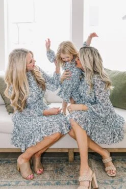 Brynley Dress - FINAL SALE 31 Brynley Dress - FINAL SALE -Ivy City Co Dress BrynleyBlue MothersDay SS23 04 725962