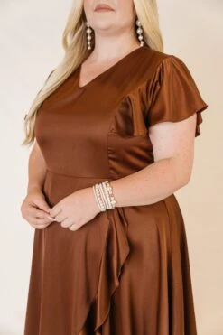 Callie Dress In Brown -Ivy City Co Dress CallieBrown Studio F23 2 192998