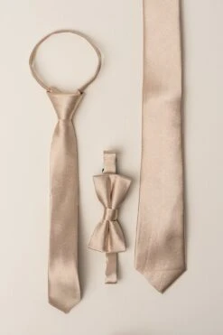 Boys Max Tie In Champagne -Ivy City Co Dress ChampagneTie Studio Bridesmaids24 2 d50fc957 5f1e 4c30 b38c c24683bf5c95