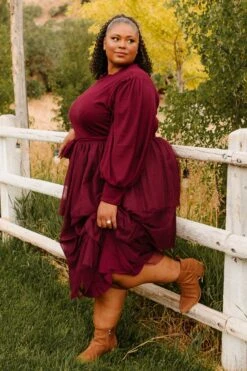 Cosette Midi Dress In Wine - FINAL SALE 22 Cosette Midi Dress In Wine - FINAL SALE -Ivy City Co Dress CosetteWine ConradRanch F23 13 360371