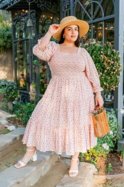 Madeline Dress In Pink -Ivy City Co Dress DSC06024 980041