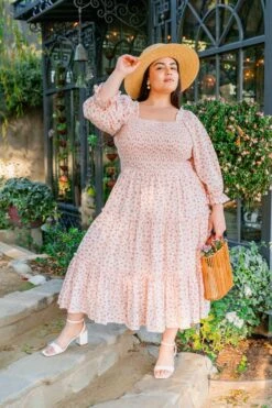 Madeline Dress In Pink -Ivy City Co Dress DSC06028 940683