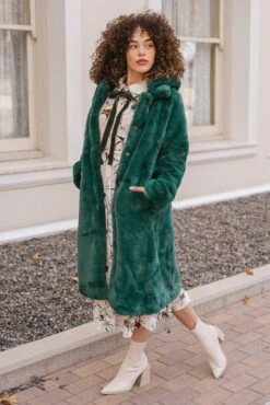 Willa Coat In Green - FINAL SALE -Ivy City Co Dress DelaneyWhite MonsonBuilding W23 03 429550