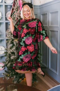Evelyn Dress In Floral Sequin - FINAL SALE -Ivy City Co Dress Evelyn TashHome H23 16 613898