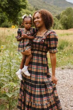 Gracie Dress In Plaid - FINAL SALE 22 Gracie Dress In Plaid - FINAL SALE -Ivy City Co Dress GraciePlaid ConradRanch F23 02 d9e09734 7c9e 4f36 be17 29034423d678 289728