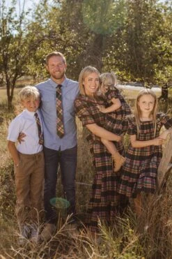 Gracie Men's Tie In Plaid - FINAL SALE -Ivy City Co Dress GraciePlaidFamily GoatFeild F23 05 693835