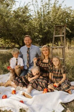 Gracie Men's Tie In Plaid - FINAL SALE -Ivy City Co Dress GraciePlaidFamily GoatFeild F23 30 aeb0f678 ca73 4dfc a9e1 5b9c1f8b34b7 503867