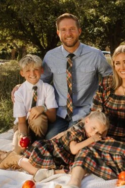 Gracie Men's Tie In Plaid - FINAL SALE -Ivy City Co Dress GraciePlaidFamily GoatFeild F23 32 1f902e8f f175 4f48 95cf 796ab69de88a 942706