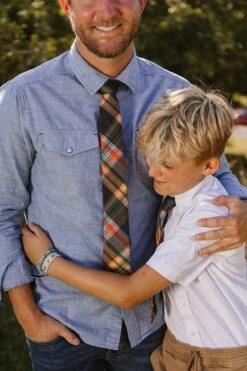 Gracie Men's Tie In Plaid - FINAL SALE -Ivy City Co Dress GraciePlaidFamily GoatFeild F23 63 9d6d69df e1cc 4281 9a7c d164047b3735 801578
