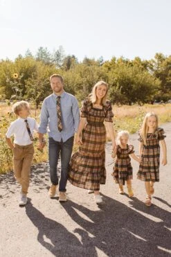 Gracie Men's Tie In Plaid - FINAL SALE -Ivy City Co Dress GraciePlaidFamily GoatFeild F23 74 4a3de738 3585 4b4c a5db a5c83b4d80a4 377923