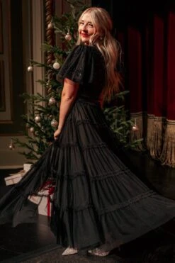 Anastasia Dress In Black -Ivy City Co Dress Holiday2 WEB 128 145868