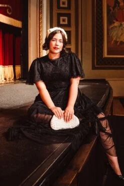 Anastasia Dress In Black -Ivy City Co Dress Holiday2 WEB 13 983139