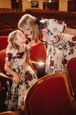 Amora Dress - FINAL SALE 17 Amora Dress - FINAL SALE -Ivy City Co Dress Holiday2 WEB 59 255097