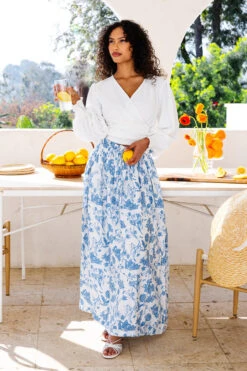 Zendaya Top -Ivy City Co Dress INdigo Poolhouse Summer1 1 55a34855 55b8 45ca aa11 ebb1434e8721