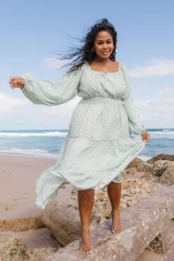 Ivy Dress In Daisy - FINAL SALE -Ivy City Co Dress IvyDaisy Florida SS23 04 310112