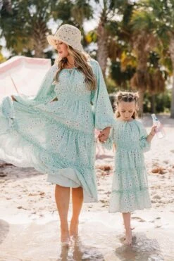 Ivy Dress In Daisy - FINAL SALE -Ivy City Co Dress IvyDaisy Florida SS23 17 433691