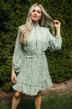 Brynley Dress In Green - FINAL SALE -Ivy City Co Dress LA GREEN BRYNLEY 0678 250423