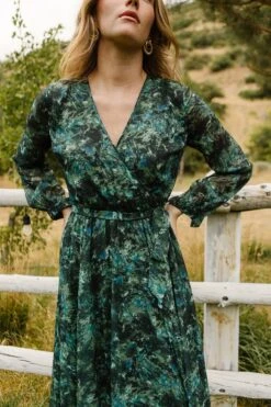 Laney Dress In Green Watercolor - FINAL SALE -Ivy City Co Dress LaneyGreen QuietMeadows F23 22 551372