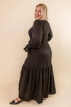 Leena Dress In Black - FINAL SALE -Ivy City Co Dress LeenaBlack Studio F23 11 651863