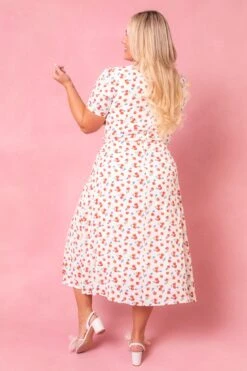 Lucy Dress In Strawberry Fields -Ivy City Co Dress Lucy Summer1 Studio1