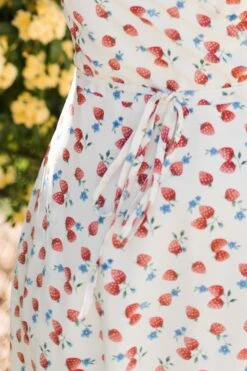Lucy Dress In Strawberry Fields -Ivy City Co Dress LucyStrawberryFeilds StGeorge SS23 19 617822