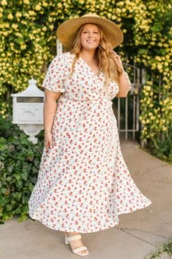 Lucy Dress In Strawberry Fields -Ivy City Co Dress LucyStrawberryFeilds StGeorge SS23 24 922115