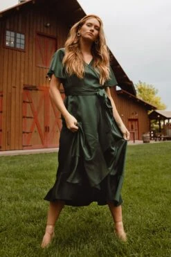 Maggie Dress In Emerald -Ivy City Co Dress MaggieEmerald QuietMeadows F23 7 689601
