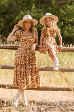 Mini Sienna Dress In Brown Floral -Ivy City Co Dress SiennaBrownFloralDress ConradRanch F23 06 5ca29872 44d8 408b 9651 adb00eaa9fab 798761