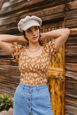 Sienna Top In Brown Floral