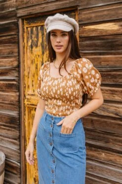 Sienna Top In Brown Floral -Ivy City Co Dress SiennaBrownFloralTopConradRanch F23 12 119107