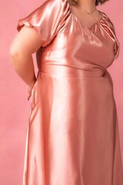 Tessie Dress In Apricot Crush 31 Tessie Dress In Apricot Crush -Ivy City Co Dress TessieApricot8 657066