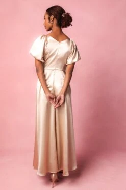 Tessie Dress In Champagne -Ivy City Co Dress TessieChampagne3 664443