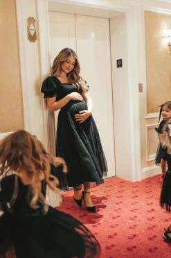 Ballerina Dress In Black 28 Ballerina Dress In Black -Ivy City Co Dress WEB IVY MADISONBONTEMPO 48 400592