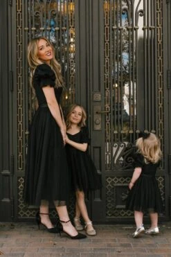 Ballerina Dress In Black 23 Ballerina Dress In Black -Ivy City Co Dress WEB IVY NOIRCOLLECTION3 24 318249