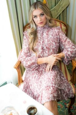 Brynley Dress In Pink - FINAL SALE -Ivy City Co Dress WEB LindsayArnold Valentine s brynley 10 465541