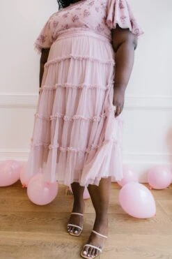 Anastasia Dress In Mauve -Ivy City Co Dress anastasia mauve 07 606564