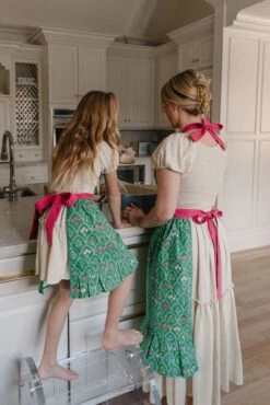Ivy Apron In Green Mughal Tile -Ivy City Co Dress aprons 17 530363