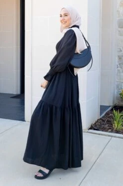 Leena Dress In Black - FINAL SALE -Ivy City Co Dress leena 02 908906