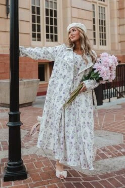 Maeve Dress -Ivy City Co Dress lifestyle 4 337232