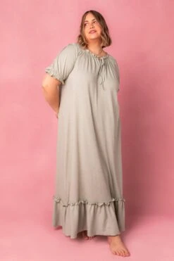 Petra Short Sleeve Night Dress In Green