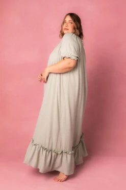 Petra Short Sleeve Night Dress In Green -Ivy City Co Dress petrashort studio 03 595871