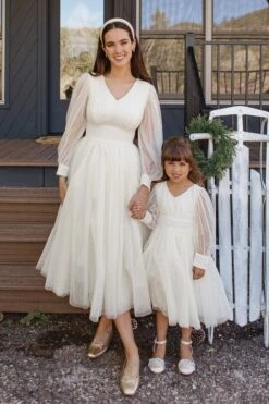 Stella Dress - FINAL SALE 18 Stella Dress - FINAL SALE -Ivy City Co Dress stella 801874ef 02de 482d 8667 6255e4f6a053 159767