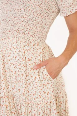 Delia Dress In Ditsy Floral -Ivy City Co Dress studio f23 24 499609