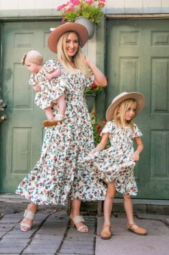 Sweet Caroline Dress - FINAL SALE -Ivy City Co Dress sweetcaroline mini 64668f5b def0 46bd 8521 0f5ce9f5b68c